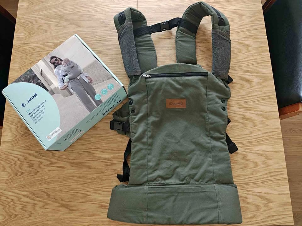 Jané Ergonomic Baby Carrier photo 1
